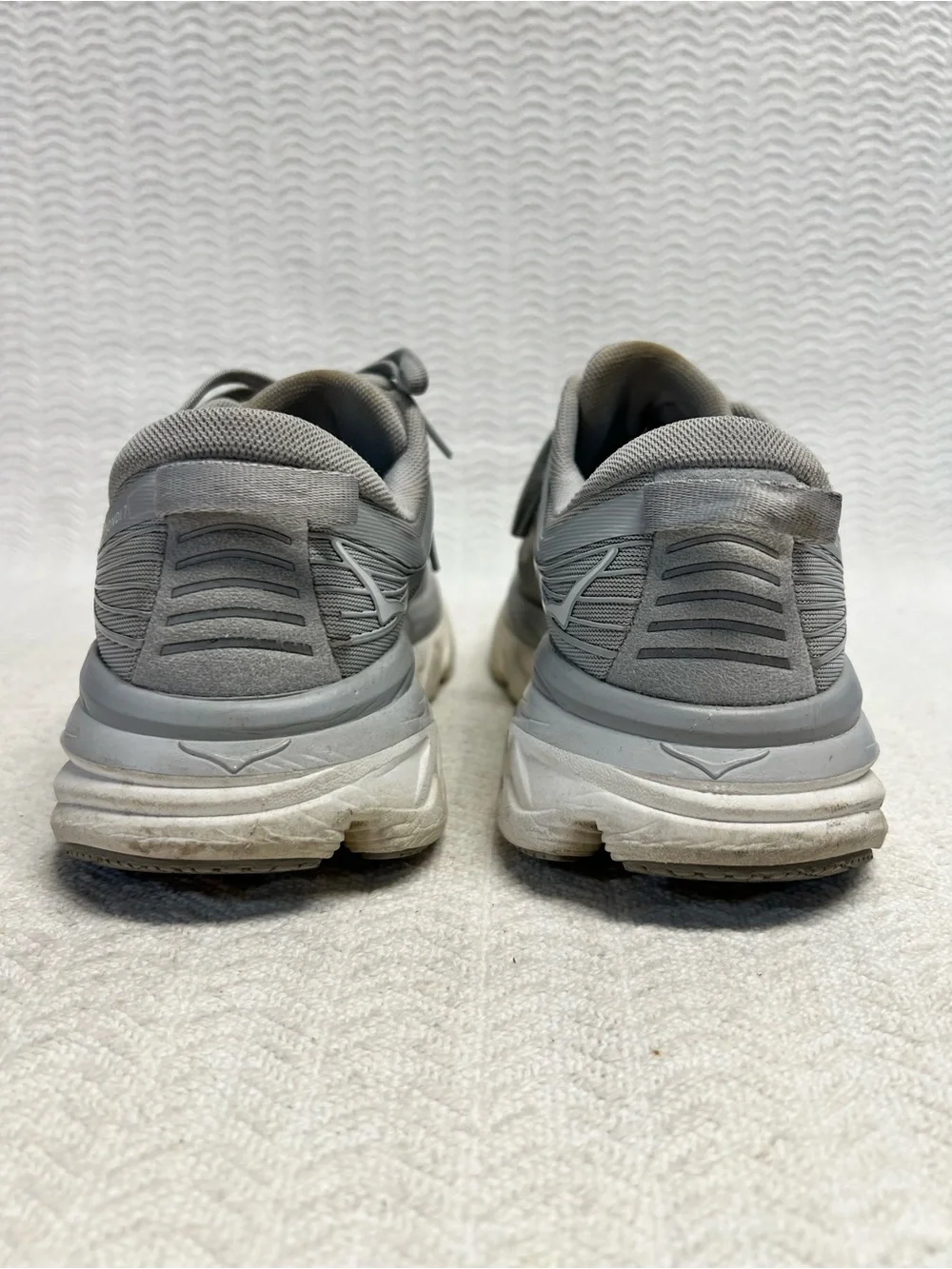 hoka / bondi 7 light grey womens shoes size 7.5